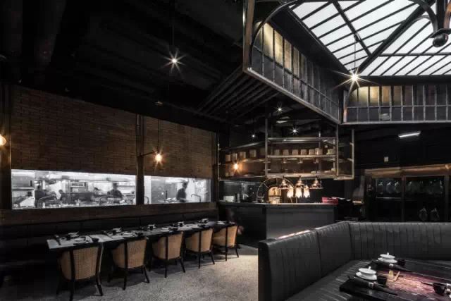 香港Mott 32餐廳空間設(shè)計